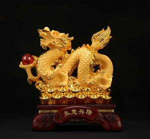 Gold dragon statue | Armored Drake™